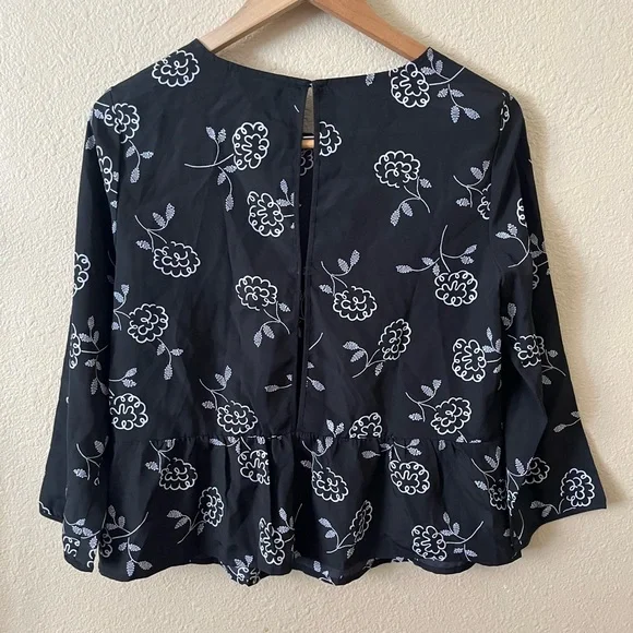 A|X Armani Exchange DEEP KEYHOLE-BACK BLOUSE - Picture 13 of 15